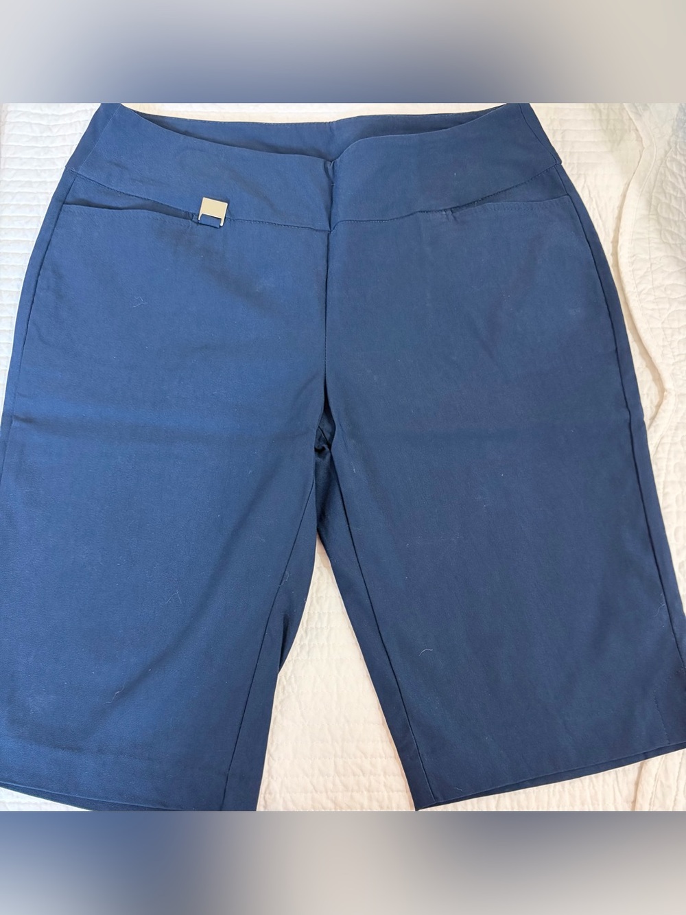 PRELOVED SZ 10 Lulu-B Navy Stretch Bermuda Shorts Great Condition